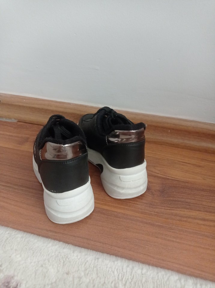 Lodsy Siyah Yılan Desenli Dolgu Topuklu Spor Ayakkabı - Görsel 5