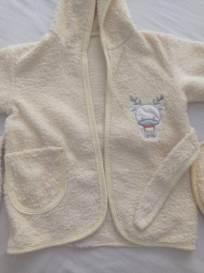 Kapüşonlu  Çocuk Bornoz ve Terlik Seti - Görsel 4