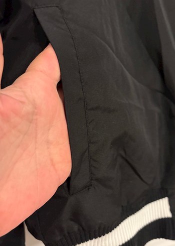 Gri Kapüşonlu Siyah Kadın Fermuarlı Ceket - Görsel 15