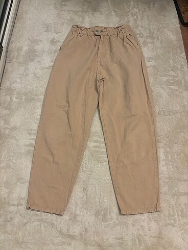 xl Beden Stradivarius bej pantolon