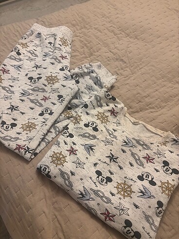 Mickey mouse pijama takımı - Görsel 8
