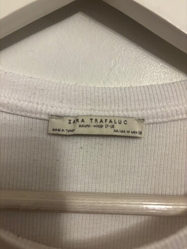 m Beden Zara tişört