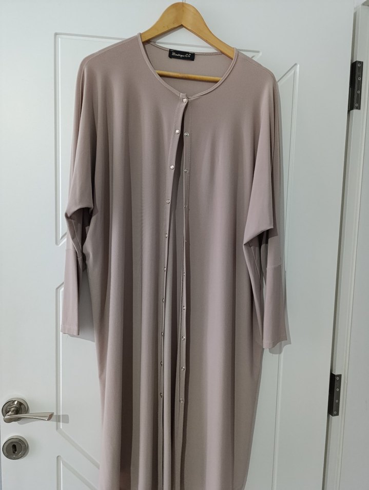 Bej Düğmeli Hamile Tuniği, Uzun ve Rahat - Görsel 2