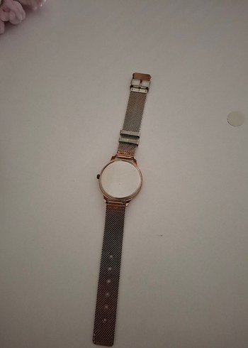 Klasik Şıklıkta Bej Kadın Kol Saati - Görsel 4