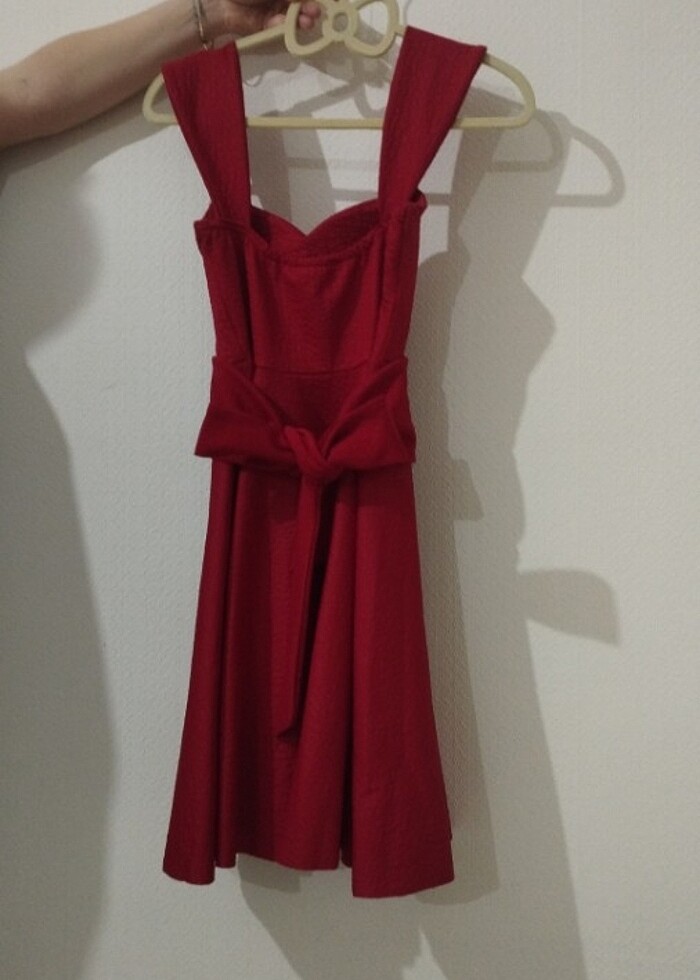 Kırmızı abiye elbise - Görsel 4