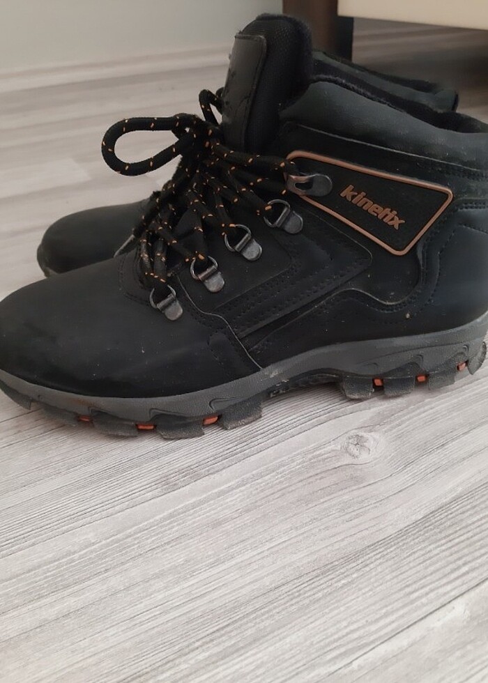 Erkek çocuk bot - Görsel 2