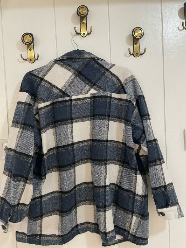 Gri Ekoseli Düğmeli Kadın Gömlek - Görsel 2