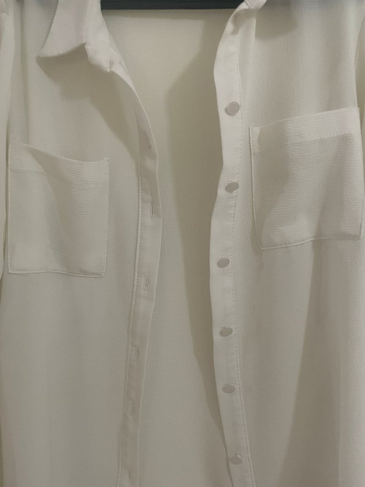 Düğmeli Beyaz Kadın Gömlek - Görsel 3