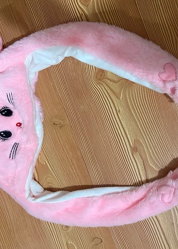 Pembe Peluş Çocuk Bere Kulaklı ve Kalpli ışıklı - Görsel 5