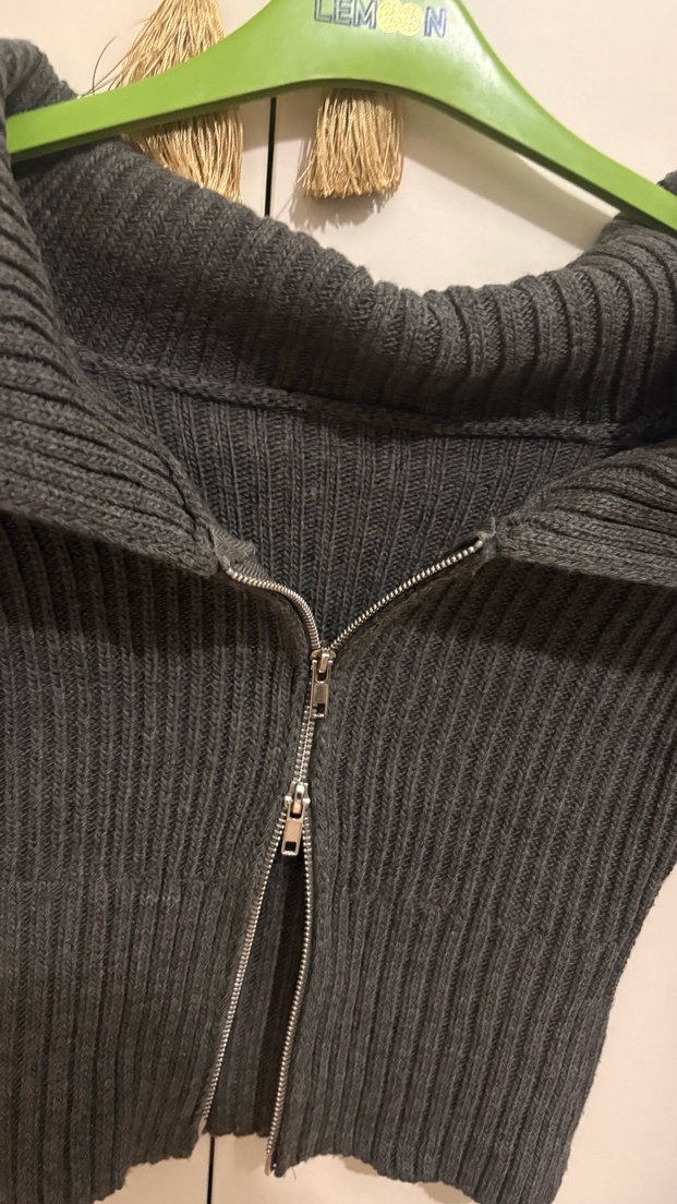 Kadın Gri Fermuarlı Yüksek Yakalı Triko Kazak - Görsel 4