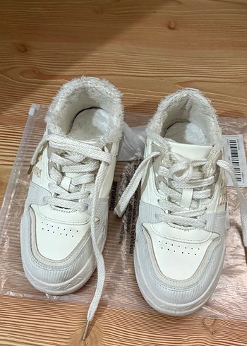 Beyaz Bağcıklı Kadın Spor Ayakkabı - Görsel 2