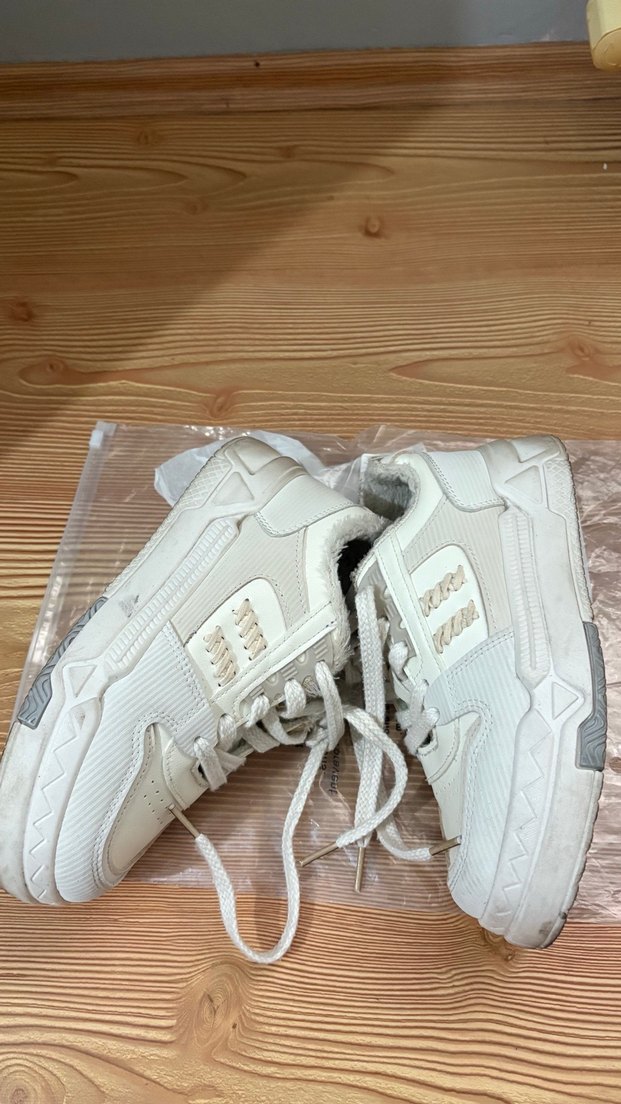 Beyaz Bağcıklı Kadın Spor Ayakkabı - Görsel 5