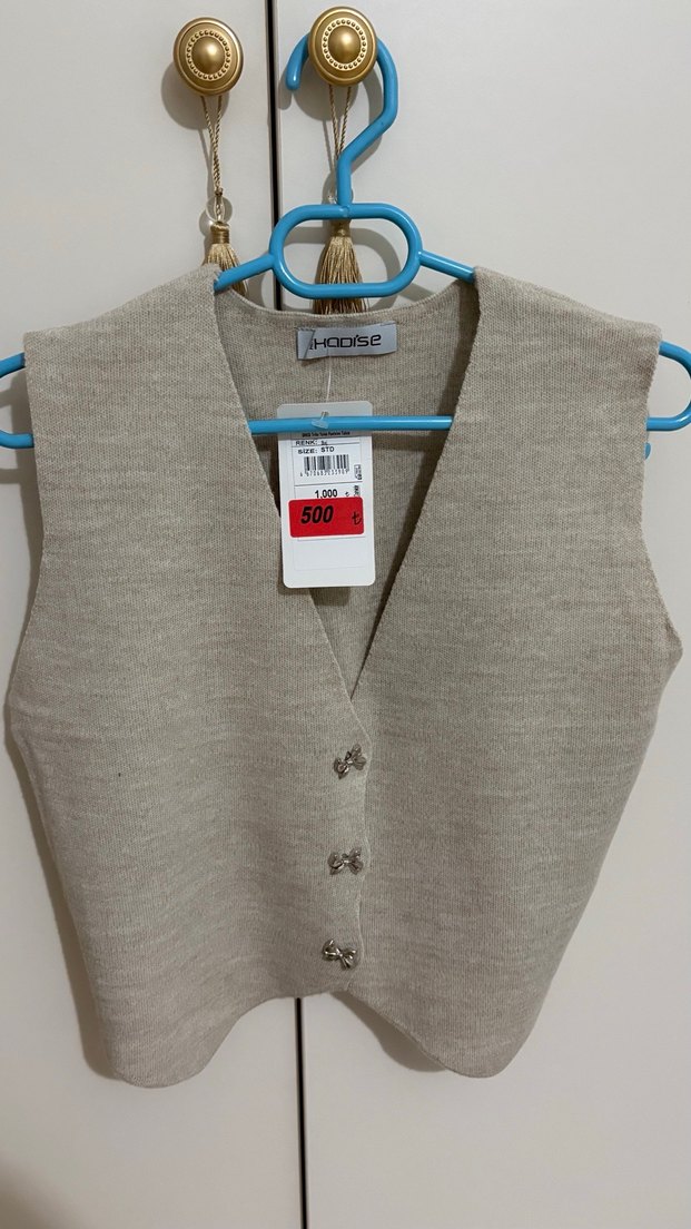 Gri Düğmeli Kadın Yün Yelek - Görsel 2