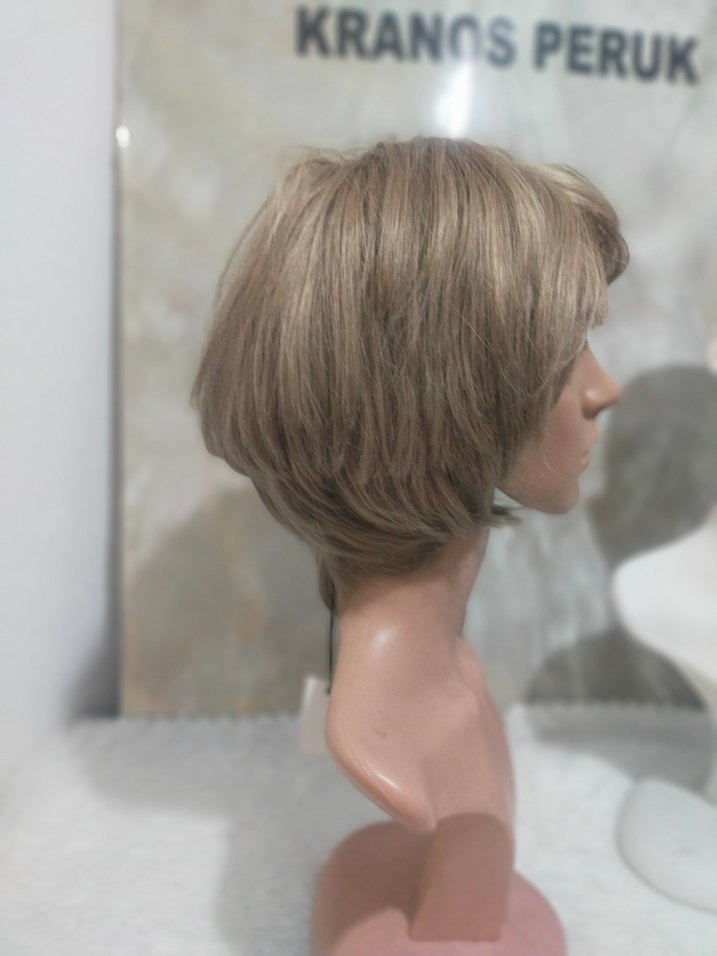 Kadın Sentetik Kısa Peruk - Görsel 2