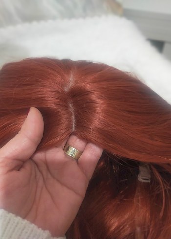 Kırmızı Sentetik Kumaş Kadın Peruk - Görsel 4