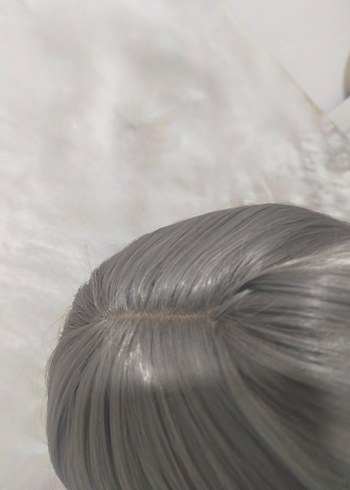 Gri Sentetik Kumaş Kadın Peruk - Görsel 4