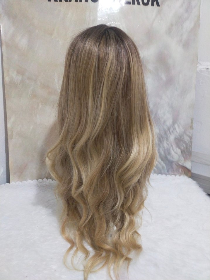 Bebek kurmalı Dalgalı Sentetik Peruk - Görsel 3