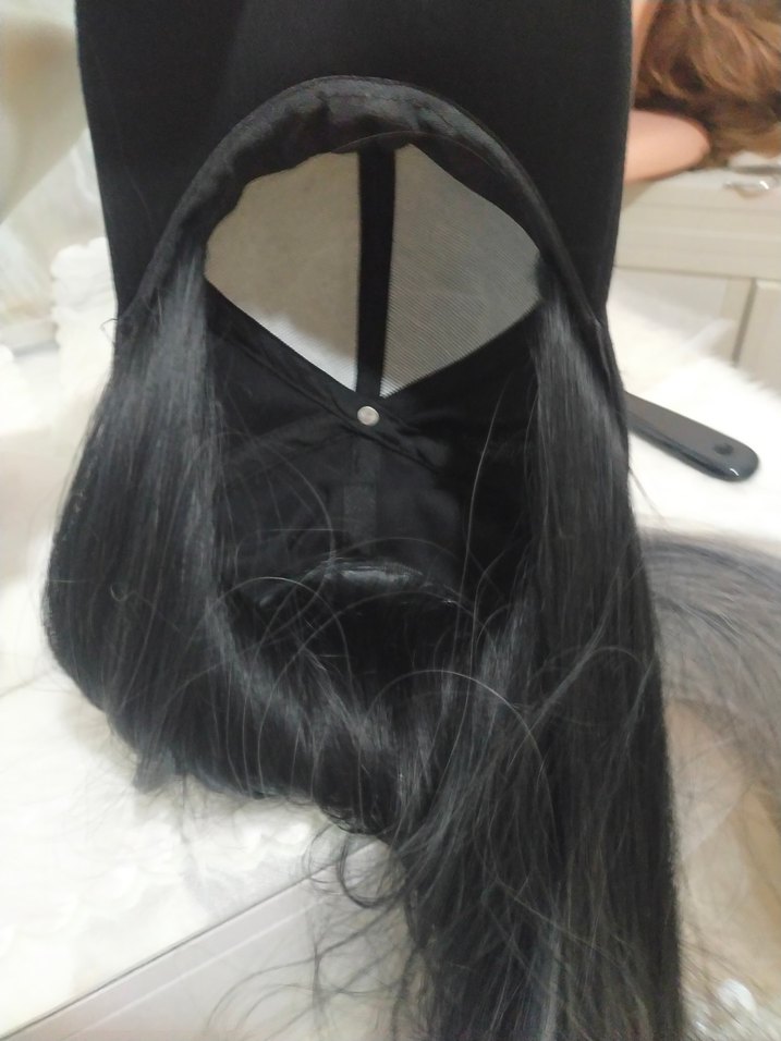 Gri Uzun Sentetik Kumaşlı Goth Kadın Şapkali peruk - Görsel 3