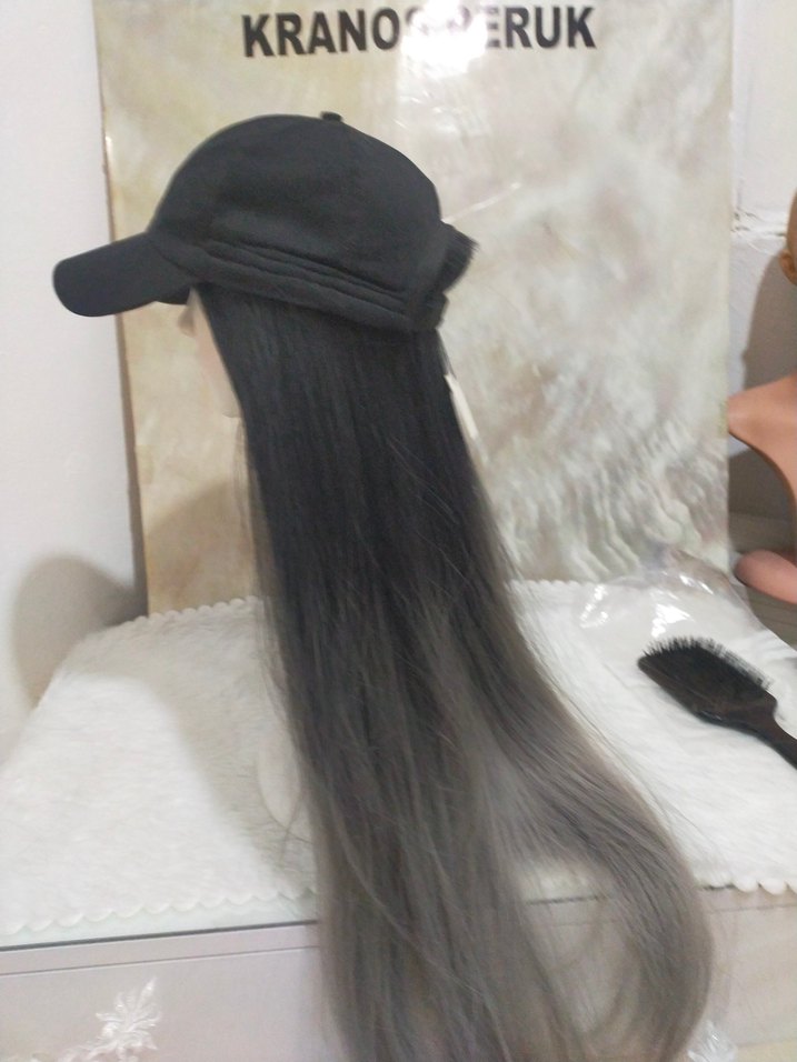 Gri Uzun Sentetik Kumaşlı Goth Kadın Şapkali peruk - Görsel 5