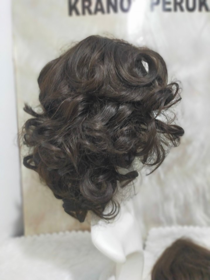 Kahverengi Fırfırlı Vintage Peruk - Görsel 3