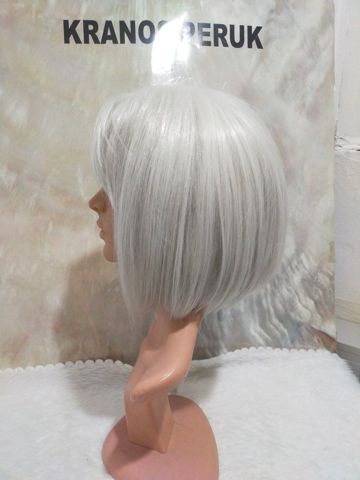 Gri Kadın Sentetik Kumaş Peruk - Görsel 5