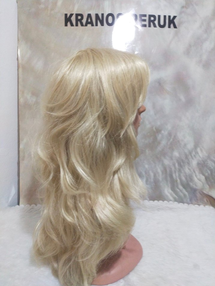 Bej Tüylü Sentetik Kadın Peruk - Görsel 4