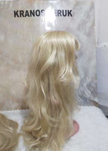 pilatin rengiUzun Dalgalı Sentetik Peruk - Görsel 5