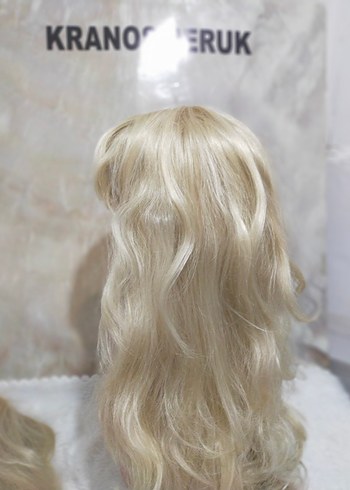 pilatin rengiUzun Dalgalı Sentetik Peruk - Görsel 3