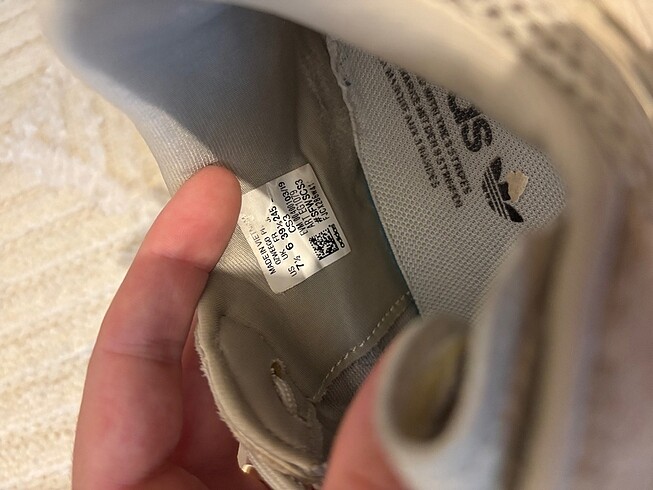 39,5 Beden ten rengi Renk Adidas ozweego bej rengi