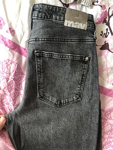 mavi mom jeans