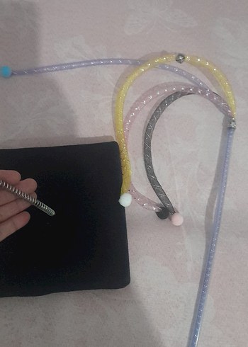 Yıldızlı Kedi Oyuncağı ve Renkli Tüyler - Görsel 4