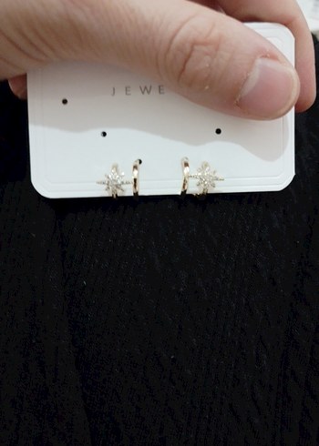 Diğer Altın Renk Mini Pul Detaylı Küpe Seti