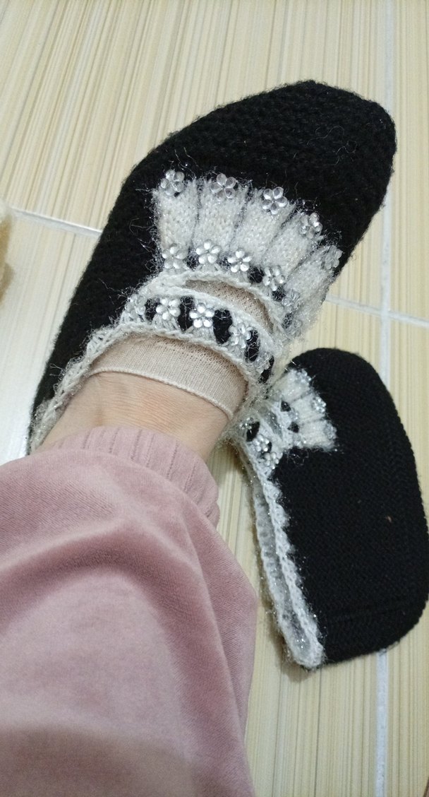 Nakışlı Siyah Örgü Kız Eldiveni - Görsel 2