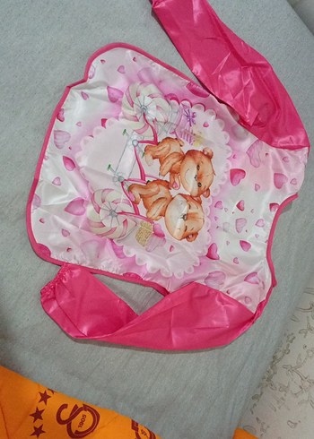 Pembe Baskılı Bebek Önlüğü Uzun Kollu - Görsel 2