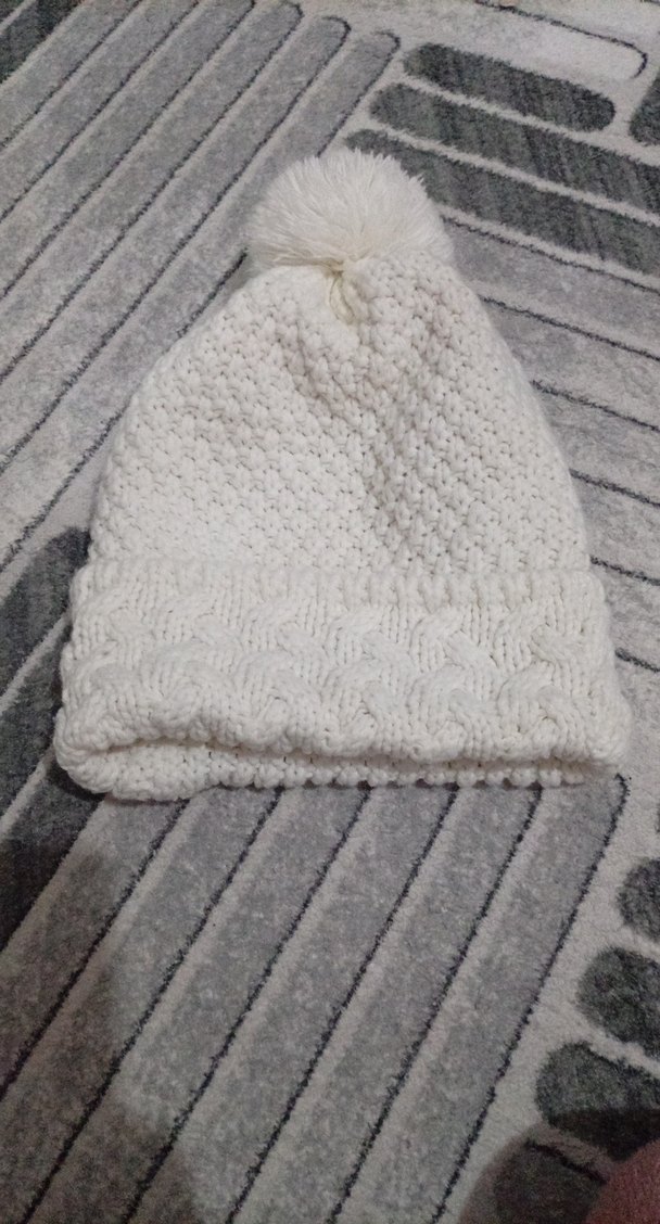 Beyaz Örgü Kadın Bere - Görsel 2