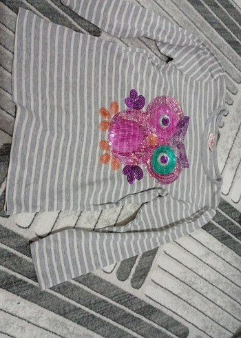 Kız Çocuk Gri Uzun Kollu Nakışlı Bluz - Görsel 2