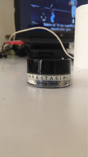 Anastasia Beverly Hills anastasia beverly hills dipbrow pomade