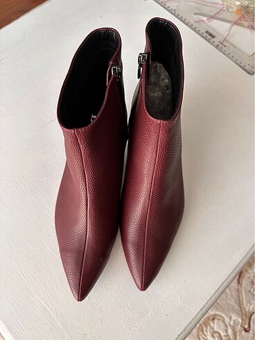 Zara BORDO DERİ BOT FLOTER