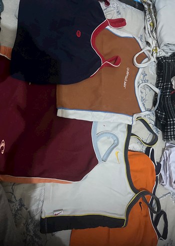 Çok Renkli Baskılı Atletler