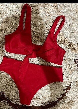 Önden baglamalı bikini