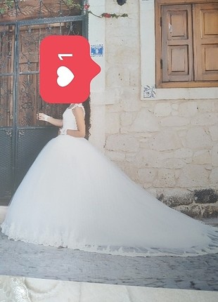 KURU TEMİZLEMEDE YIKANDI TERTEMİZ GELİNLİK