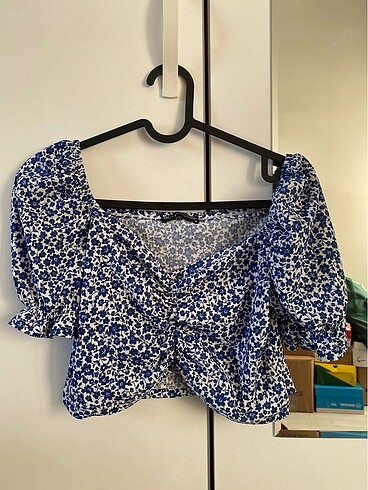 çiçekli crop bluz