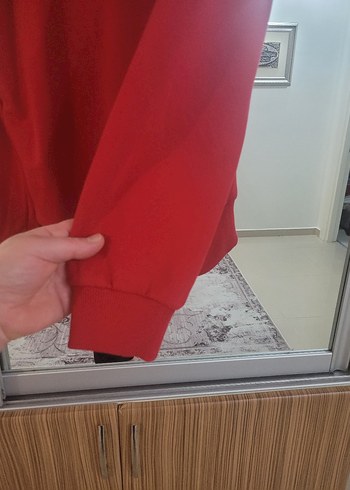 Kırmızı Kapüşonlu Uzun Kollu Sweatshirt - Görsel 4