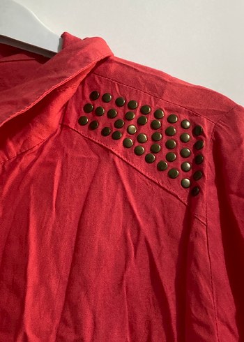 Zara Düğmeli Kırmızı Kadın Keten Gömlek