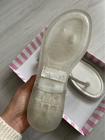 Elle Beyaz Taşlı Sandalet - Görsel 4