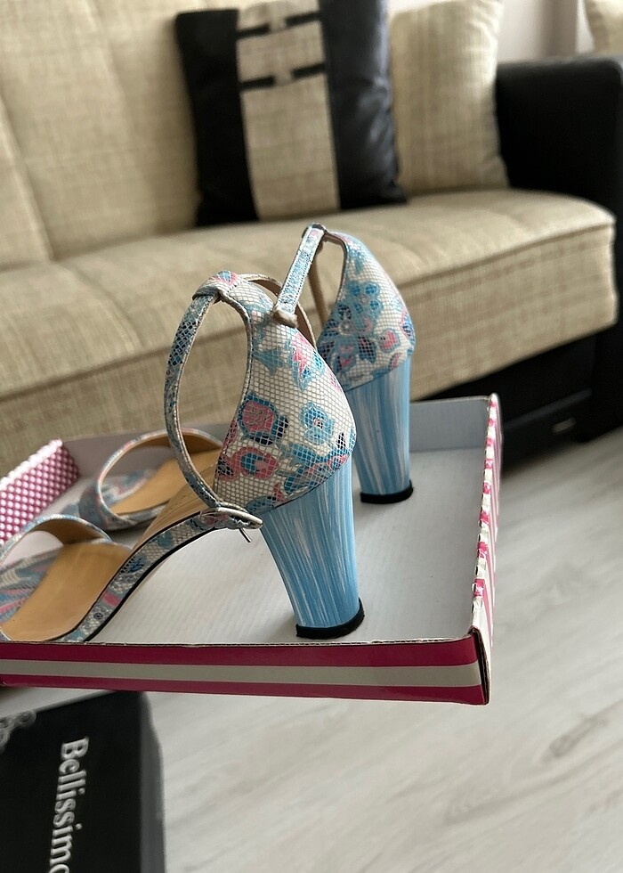 Hakiki Deri Mavi ve Çok Renkli Topuklu Ayakkabı - Görsel 3