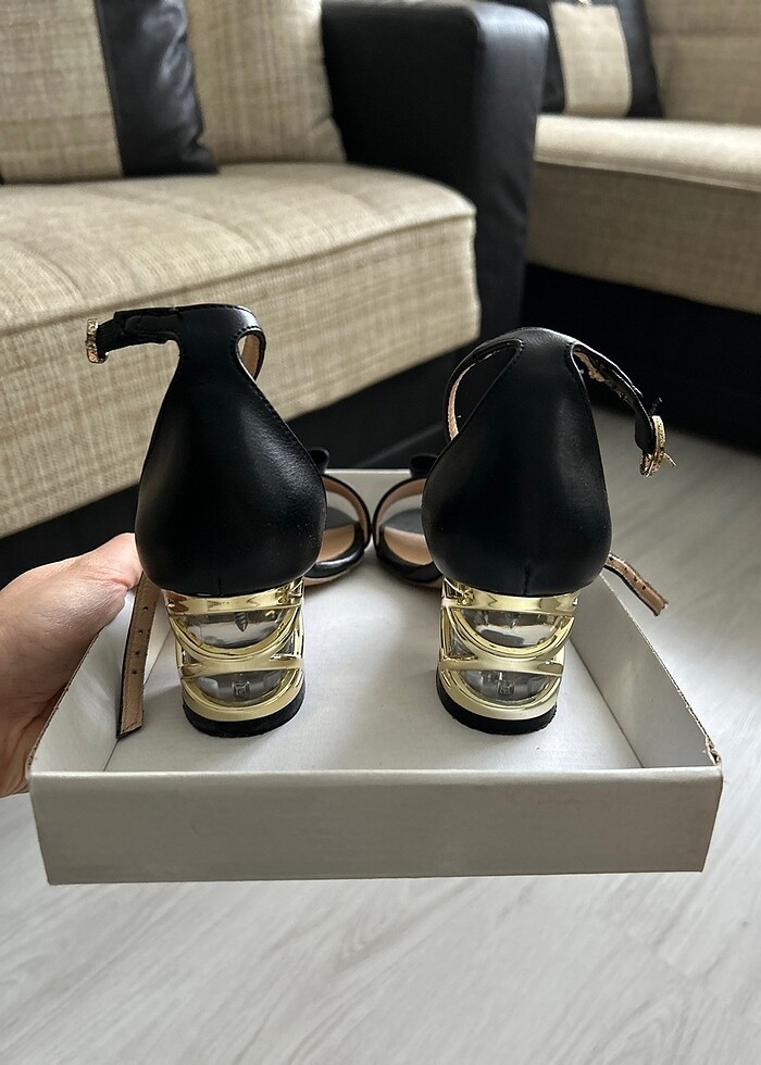 Hakiki Deri Siyah Topuklu Ayakkabı - Görsel 4