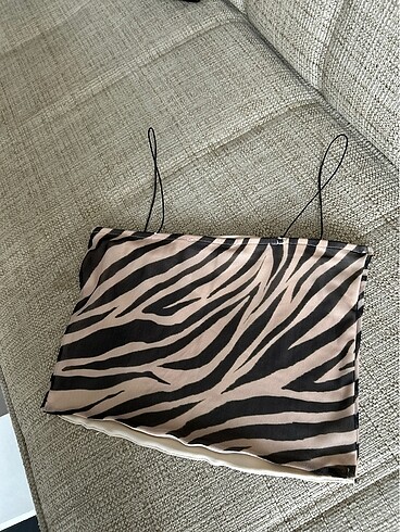 Zara Ten ve Siyah Renkli Bluz - Görsel 2