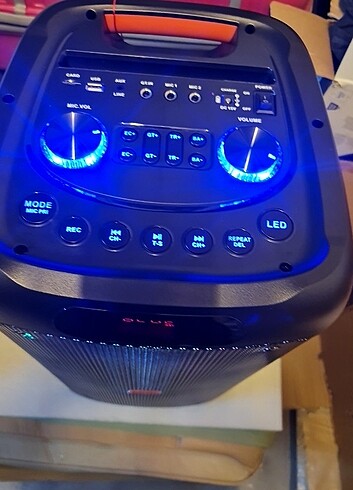 Işıklı Bluetoothlu Hoparlör  - Görsel 3