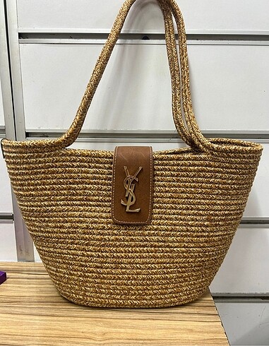 YSL çanta